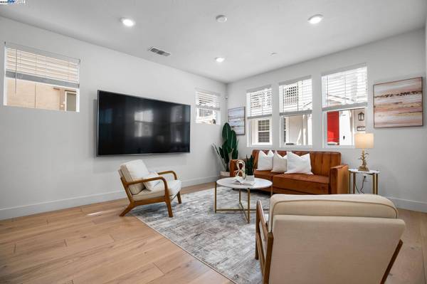 37450 Watersail Way, Newark, CA 94560