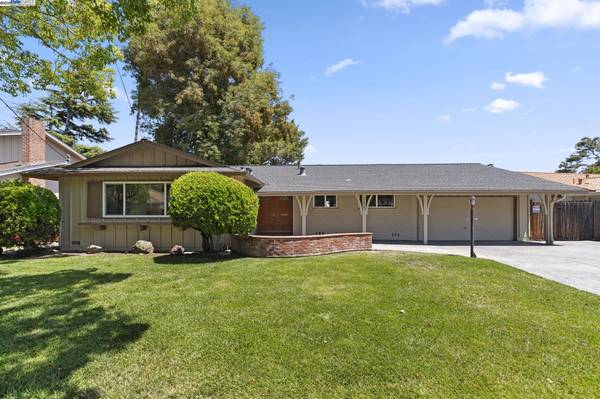 5420 Chapman Dr, Newark, CA 94560