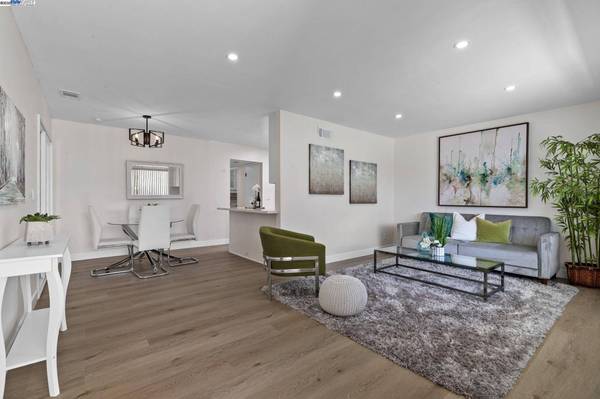 3501 Lake Ontario Dr, Fremont, CA 94555