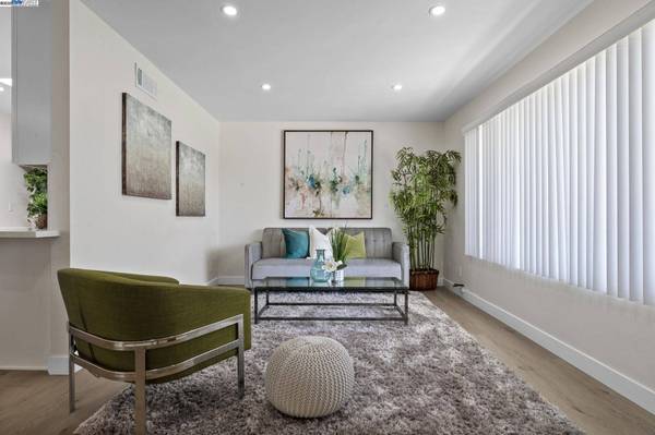 3501 Lake Ontario Dr, Fremont, CA 94555