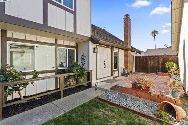 5139 Dryden Ct, Newark, CA 94560