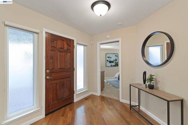 5982 Post Oak Cir, San Jose, CA 95120