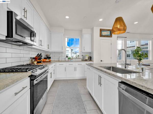 37457 Salt Grass Rd, Newark, CA 94560