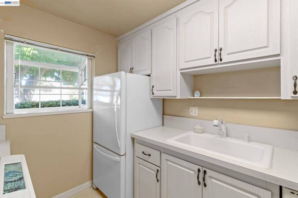 35446 Cleremont Dr, Newark, CA 94560