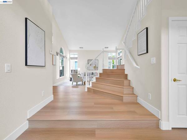 36270 Enfield Dr, Newark, CA 94560