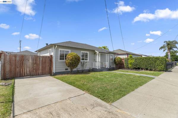 246 Tunis Rd, Oakland, CA 94603