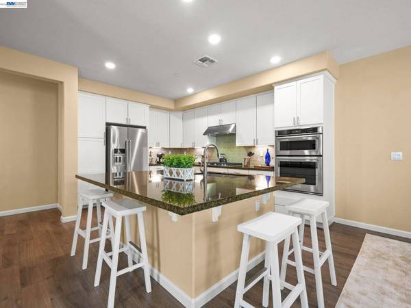 7045 Coombsville Loop, Dublin, CA 94568