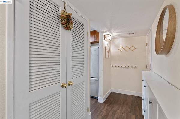 6266 Joaquin Murieta Ave #G, Newark, CA 94560
