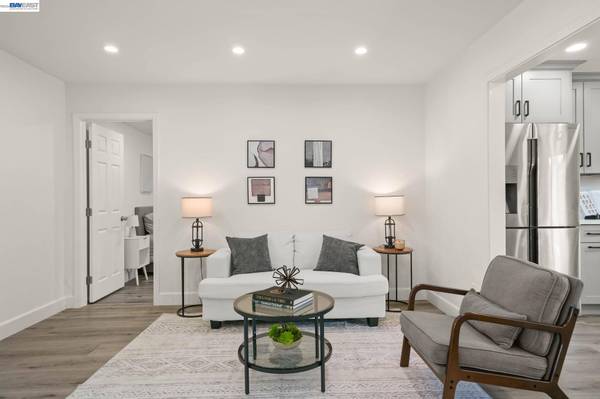 6242 Montcalm Ave, Newark, CA 94560
