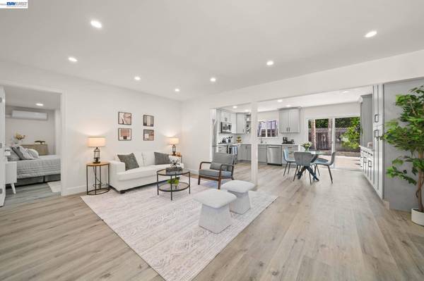 6242 Montcalm Ave, Newark, CA 94560