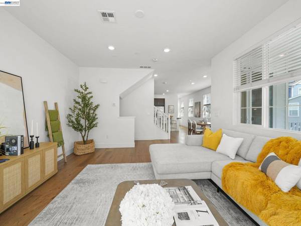 37613 Salt Grass Rd, Newark, CA 94560