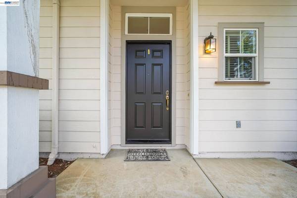 7318 Carter Ave, Newark, CA 94560