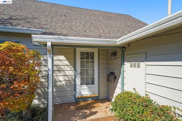 6137 Bennington Dr, Newark, CA 94560