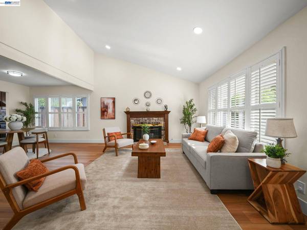 8047 Del Monte Ave, Newark, CA 94560