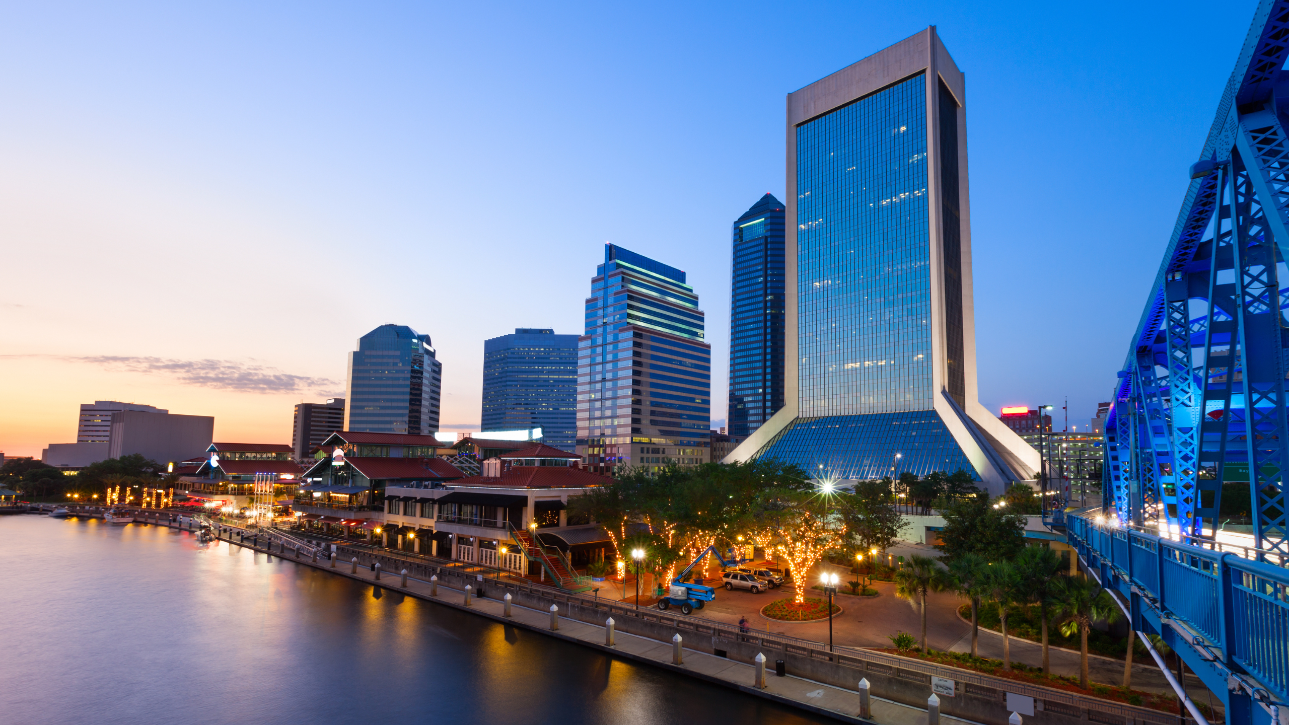 Jacksonville FL real estate market skyline view