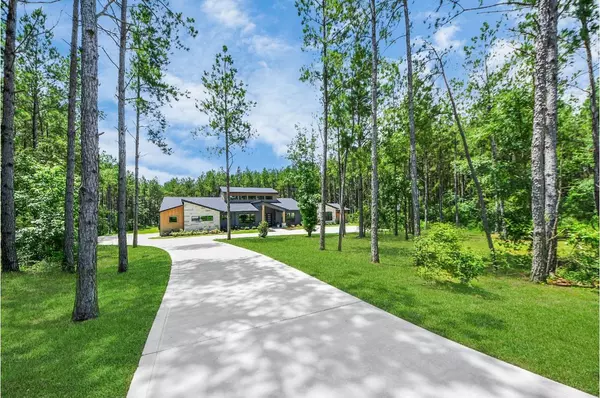 12784 Oak Barrel RD, Willis, TX 77378