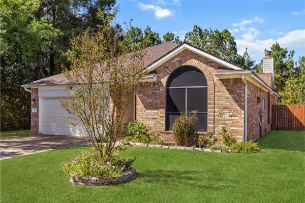 12501 Falls CT, Willis, TX 77318