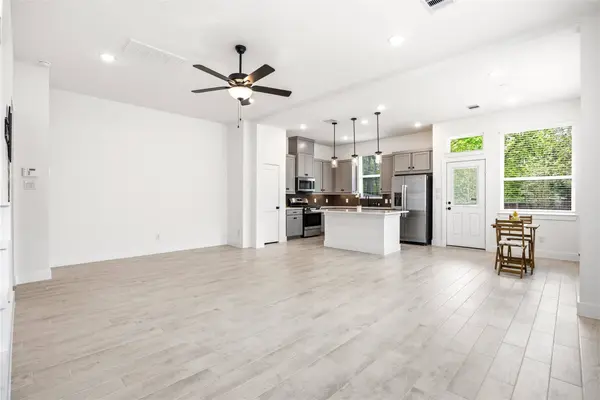 219 Prairie Rose CT, Conroe, TX 77318