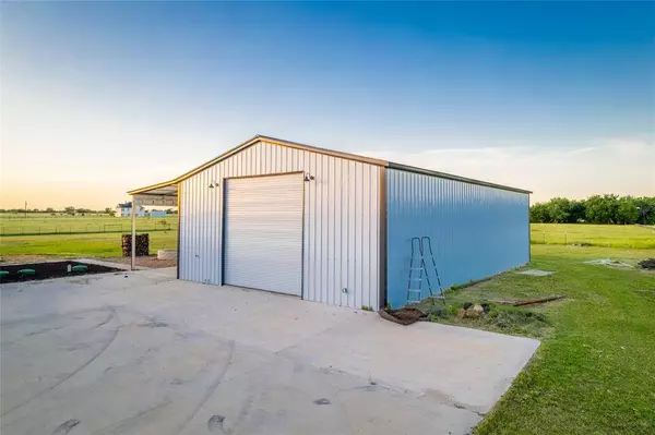 12514 County Road 348, Wills Point, TX 75169