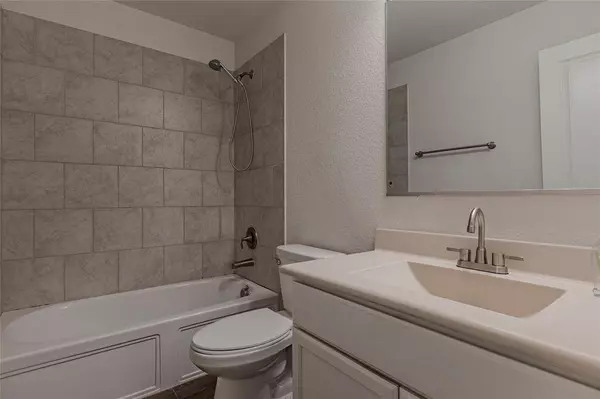 240 Copper Switch Drive, Anna, TX 75409