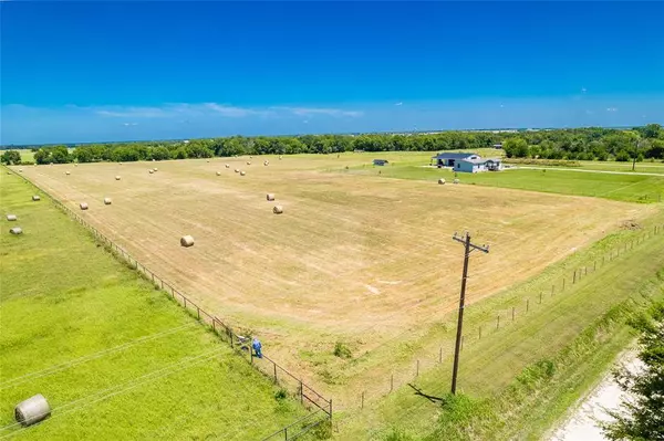 13000 County Road 348, Wills Point, TX 75169