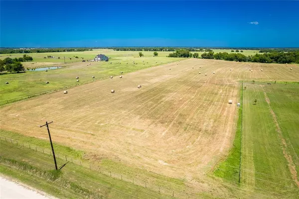 13000 County Road 348, Wills Point, TX 75169