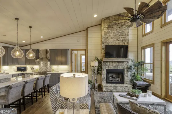 1083 Synacia DR, Mineral Bluff, GA 30559