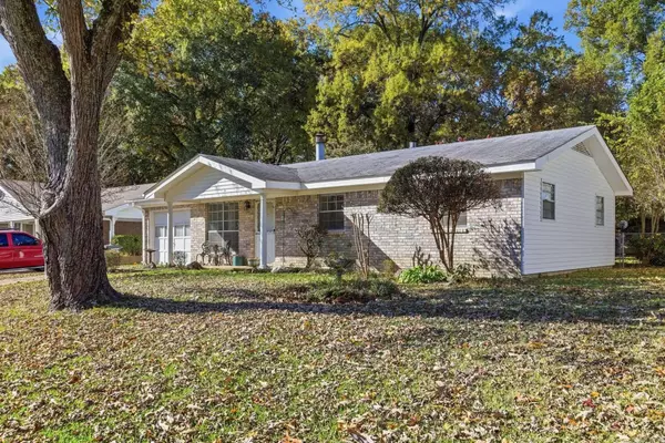 1808 Green Acres Road, Jacksonville, AR 72076