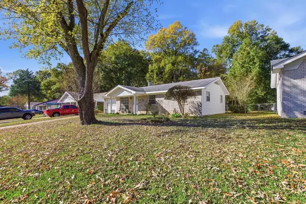 1808 Green Acres Road, Jacksonville, AR 72076