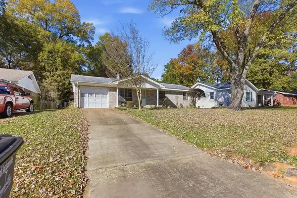 1808 Green Acres Road, Jacksonville, AR 72076