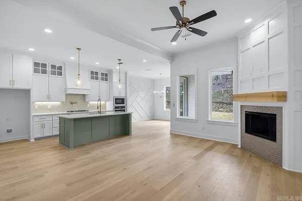 121 Kinley Loop, Little Rock, AR 72223