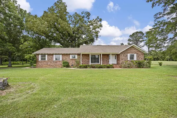 1114 W Gum Log Road, Russellville, AR 72802