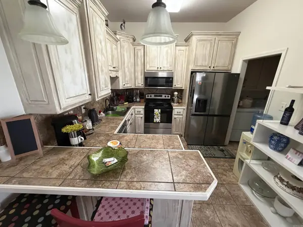 10611 Rockbrook Drive, Sherwood, AR 72120
