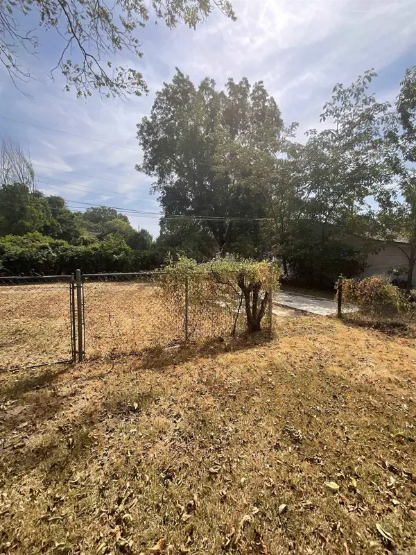 809 S Lowe Street, Stuttgart, AR 72160