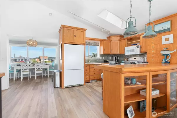 4116 Matia DR, Ferndale, WA 98248