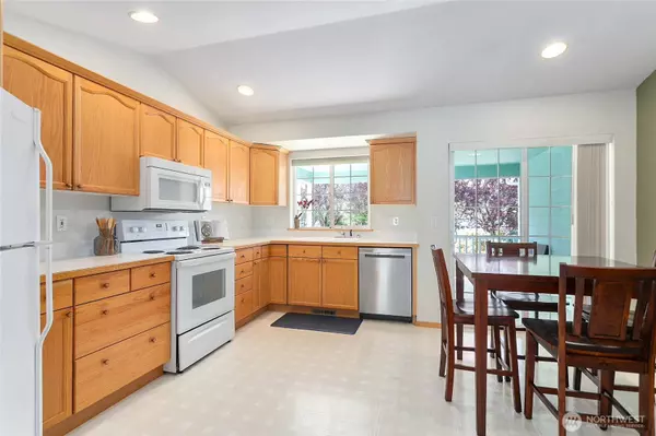 3004 Pacific ST, Bellingham, WA 98226