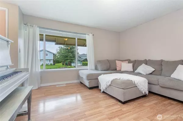 6139 Aquarius AVE, Ferndale, WA 98248