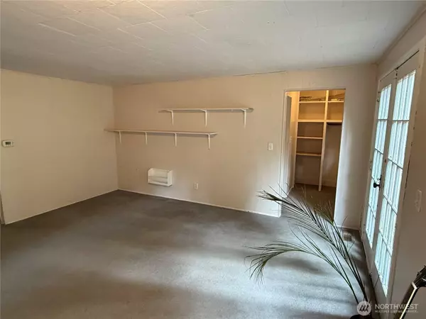 1217 Geneva ST, Bellingham, WA 98229