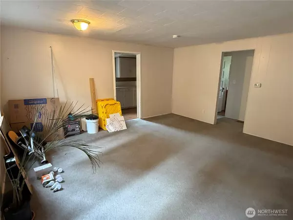 1217 Geneva ST, Bellingham, WA 98229