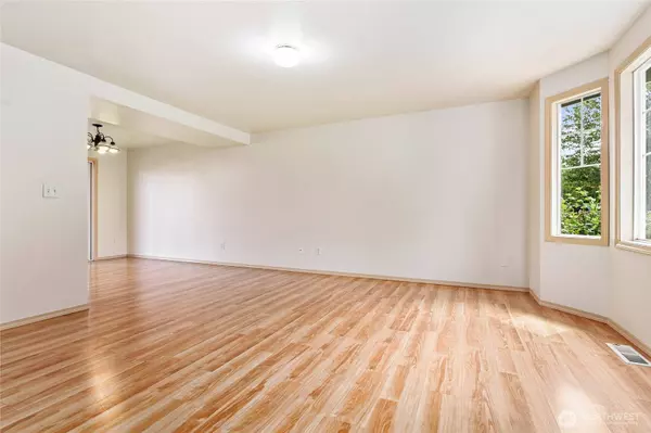 1500 Fruitland DR, Bellingham, WA 98226