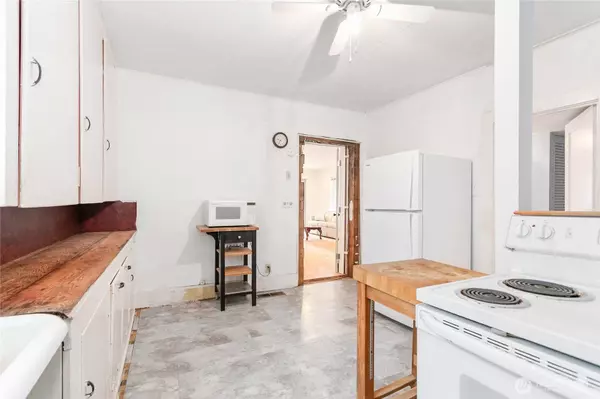 2318 Dean AVE, Bellingham, WA 98225