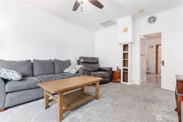 2318 Dean AVE, Bellingham, WA 98225