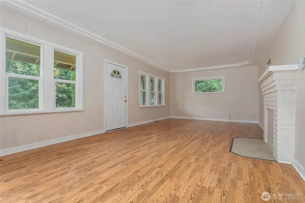 4640 Cable ST, Bellingham, WA 98229