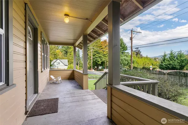 4640 Cable ST, Bellingham, WA 98229