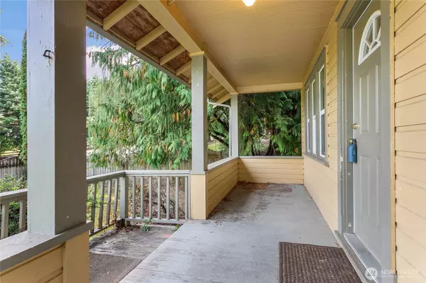 4640 Cable ST, Bellingham, WA 98229