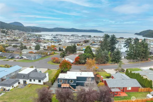 5606 Kingsway, Anacortes, WA 98221