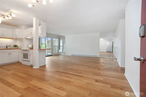 1014 11th ST #103, Bellingham, WA 98225