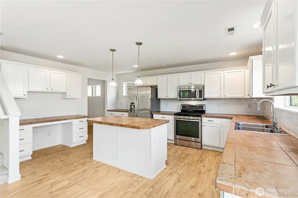 800 Crested Butte BLVD, Mount Vernon, WA 98273