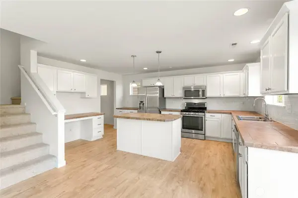 800 Crested Butte BLVD, Mount Vernon, WA 98273
