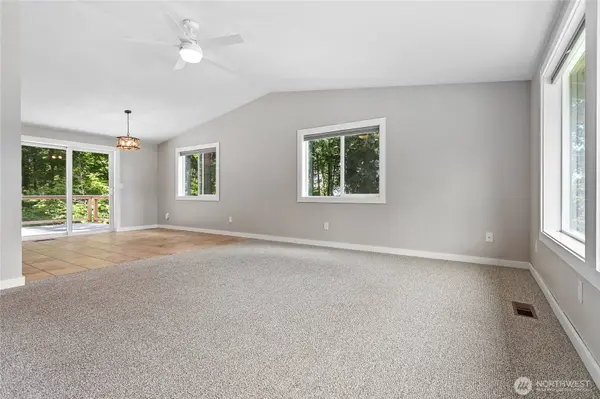 3881 Magrath ST, Bellingham, WA 98226